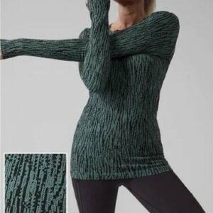 Athleta Effortless Long Sleeve Crewneck Shirt L Green Black